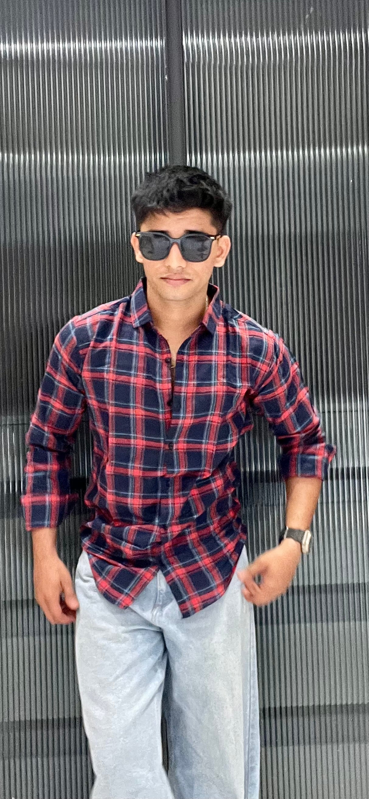 Men’s Checks Casual Shirt