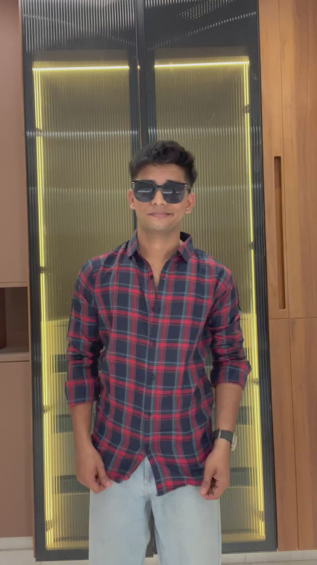 Men’s Checks Casual Shirt